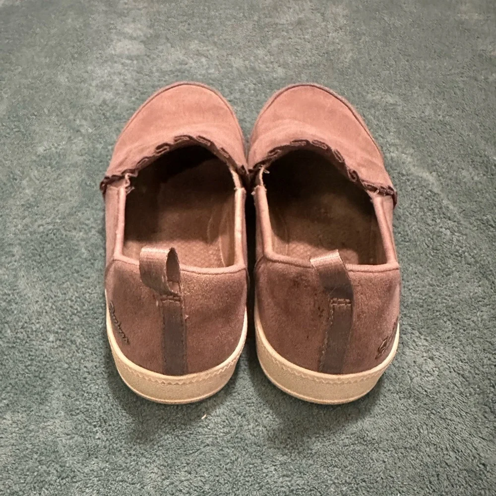 Sketchers Ruffle Slip On Sneakers 6